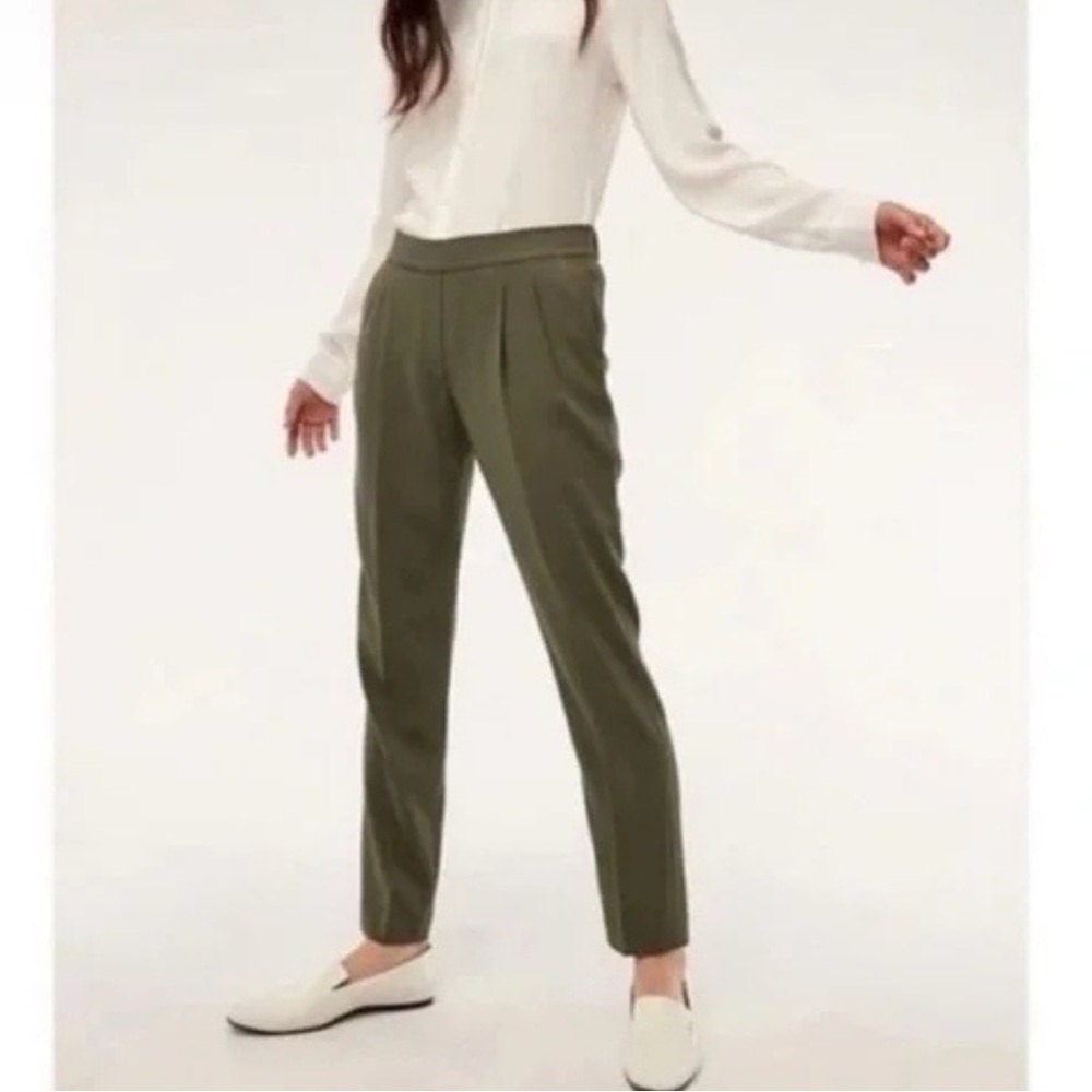 ARITZIA BABATON Ankle Cropped Cohen Pants in Olive Green size US 4